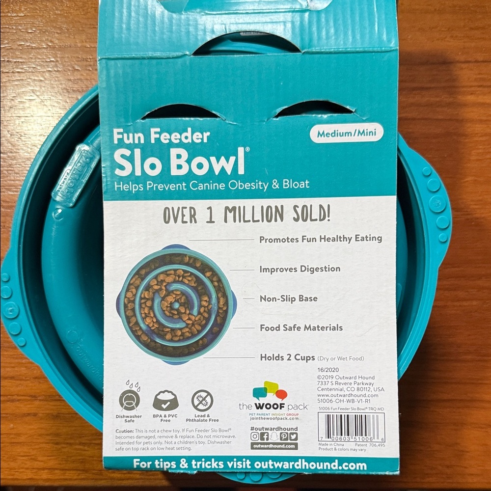 Outward Hound Medium Teal Fun Feeder Slo Bowl - Picture 2 of 2